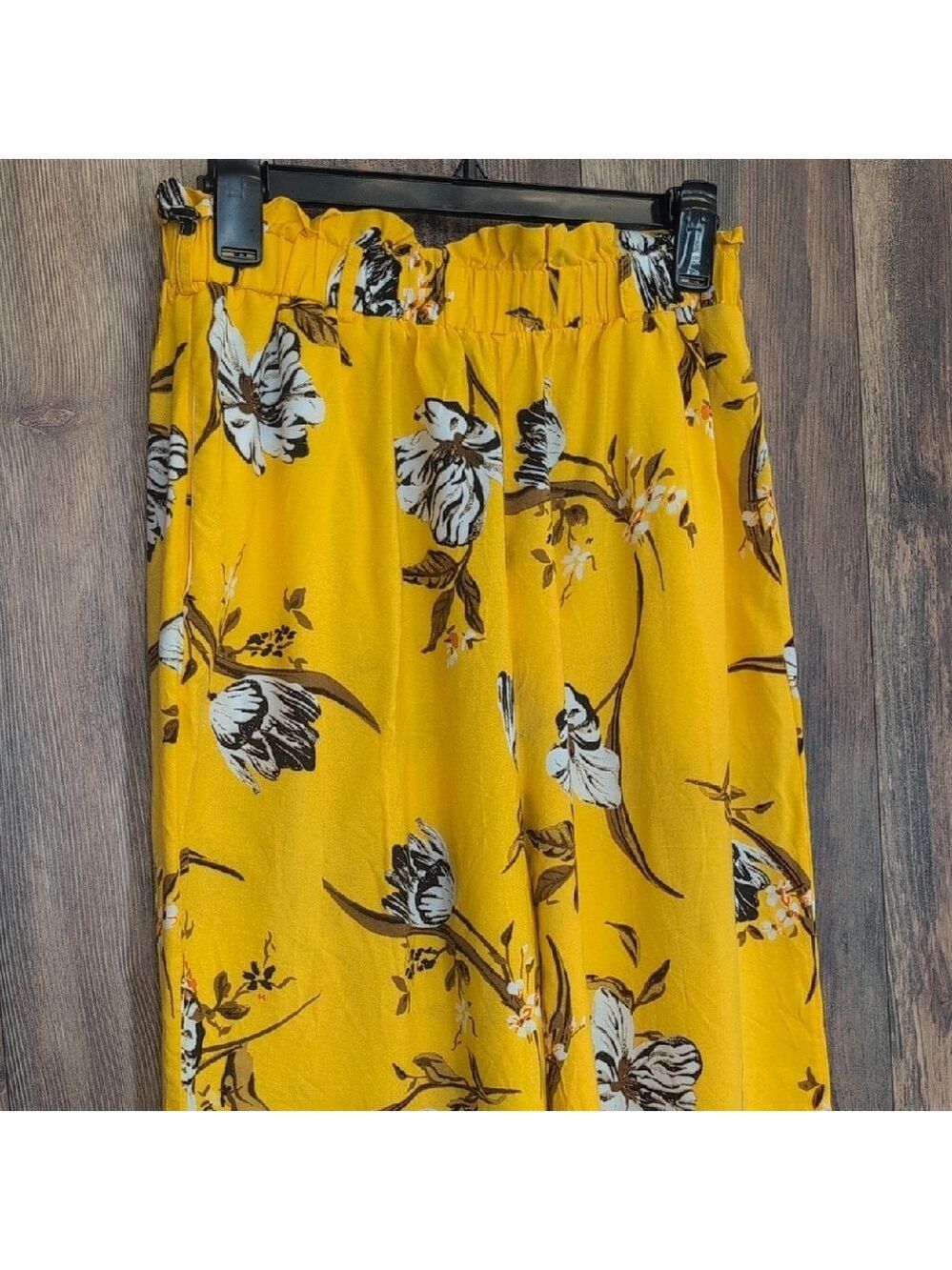 Miss Selfie Floral Yellow Wide Leg Pants L                              M209